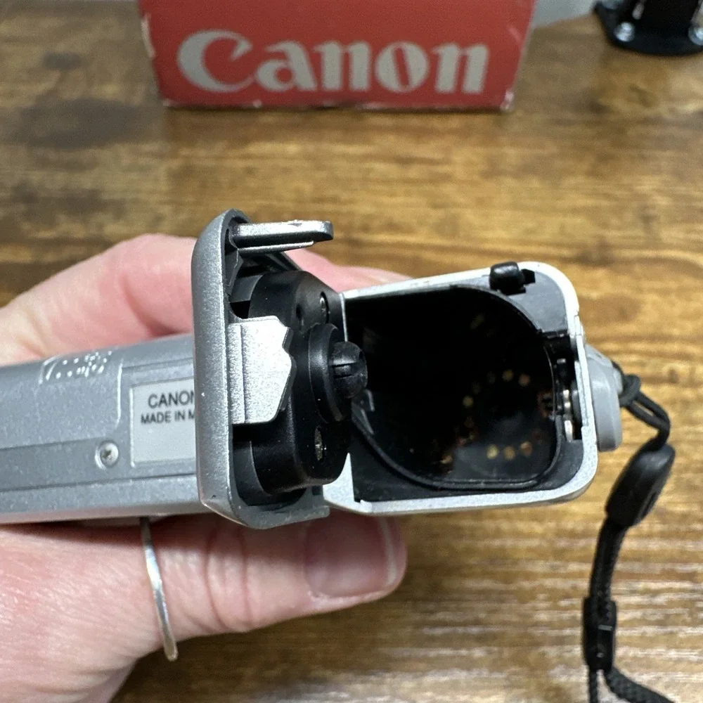 Canon Elph Jr APS Film‎ Camera Strap Box TESTED WORKING